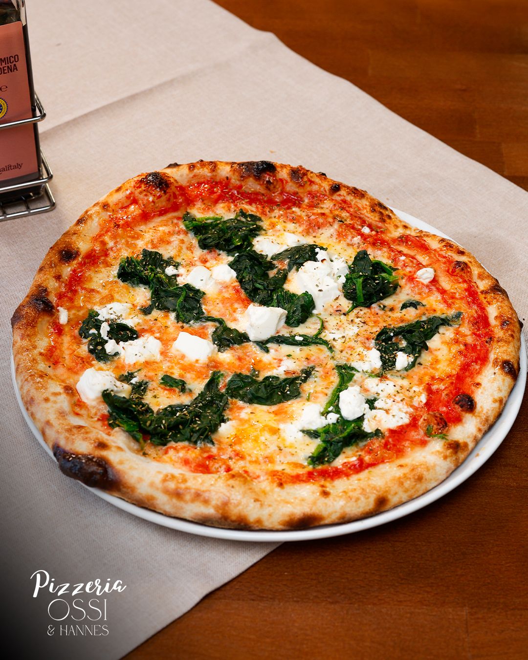 Pizza Spinaci e Feta — Steinofenpizza Pizzeria Ossi